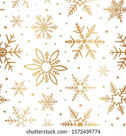 Elegant golden snowflakes doodle seamless pattern. Delicate golden winter background. Beautiful texture abstract snow backdrop. Sketch falling snowflakes for design wallpaper, wrapping paper, wrapper