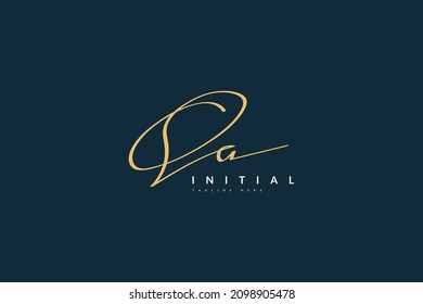 Elegantes Initial S und ein Logo Design mit minimalem Handschrift-Stil. SA-Signature-Logo oder -Symbol für die Unternehmensidentität