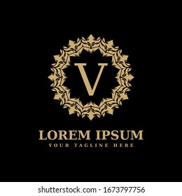 Elegant and luxurious gold letter V logo template with black background, suitable for restaurants, hotels, cafes, shops, fashion, beauty salons, etc.