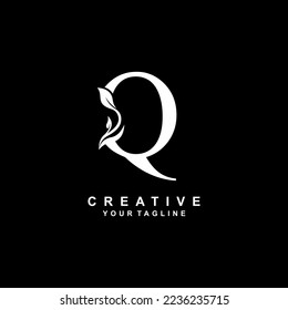 Elegant luxury white Q letter logo vector design with leaf and flower decoration. Q modern creative initial logo. boutique logo, business, company, wedding, etc
