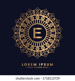 Elegantes Mandala Logo des Briefes E. Goldenes Logo für Royalty, Juwelry, Fashion, Cafe, Hotel und andere.