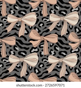 Elegante padrão sem emenda com arcos de fita bege em um fundo de impressão de leopardo cinza sutil. Projetado em tons neutros suaves, este elegante padrão de impressão de arco e animal é perfeito para tecidos de moda, embalagens, artigos de papelaria, papel de parede, decoração da casa e projetos de marca. Ideal para designs modernos, elegantes e femininos.