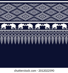 Elefantes y Geometric de etnia oriental diseño tradicional repitiendo textura de fondo en fondo azul, papel de pared, ropa, tela, alfombra, envoltura, Batik,Borde de ilustración vectorial.