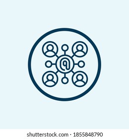 icono de correo electrónico aislado en fondo blanco de la colección de servicio al cliente. icono de correo electrónico moderno y moderno símbolo de correo electrónico para logotipo, web, aplicación