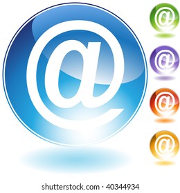 símbolo de correo electrónico icono de cristal aislado en un fondo blanco.