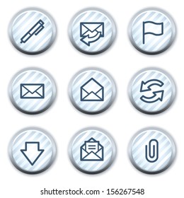 Iconos web de correo electrónico, botones de círculo azul claro despojado