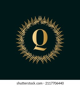Emblem Letter Q Weaving Circle Monogram Graceful Template. Simple Logo Design for Luxury Crest, Royalty, Business Card, Boutique, Hotel, Heraldic. Calligraphic Vintage Border. Vector Illustration
