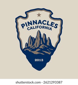 Illustration logo de plaque d'emblème du parc national Pinnacles, Californie, États-Unis.