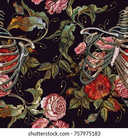 Embroidery human rib cage with red roses seamless pattern. Gothic embroidery skeleton ribs and flowers. Fashionable clothes, t-shirt design, beautiful flowers, renaissance pattern vector 