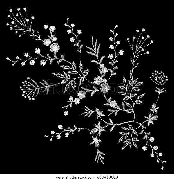 刺繍の白いレースの花柄小さな枝に小さな紫色の野生の花 が咲く野生の草本 伝統的な民族ファッションパッチデザインのネックライン黒の背景にオランダムなベクターイラスト のベクター画像素材 ロイヤリティフリー