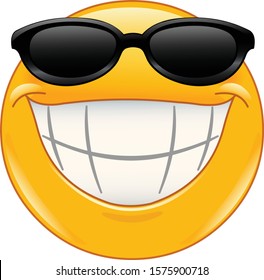 Emoji-Emoticon mit großem Zahnlächeln und schwarzer Sonnenbrille 