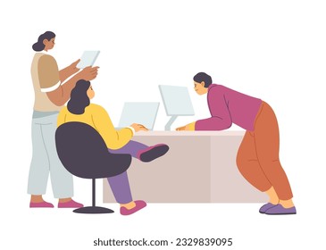 Mitarbeiter mit Computern, die Bildschirme ansehen und mit Projekten arbeiten. Alleinstehende Männer und Frauen am Arbeitsplatz, Büroatmosphäre der Arbeiter. Manager und Sekretärinnen per Schreibtisch. Vektorgrafik im Flachstil