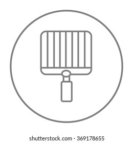 Empty barbecue grill grate line icon.