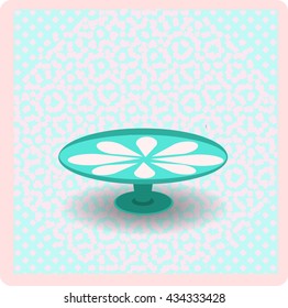 Empty cake stand