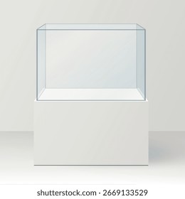 Plataforma de pedestal de cristal vacía para el escaparate o la presentación del producto.  Vitrina alta para exhibir objetos de arte, joyas. 