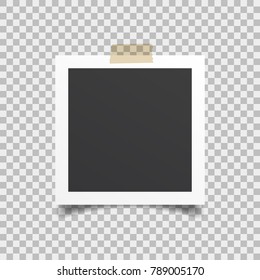 Leerer Rahmen für Foto mit realistischem Schlagschatten einzeln auf transparentem Hintergrund. EPS10.