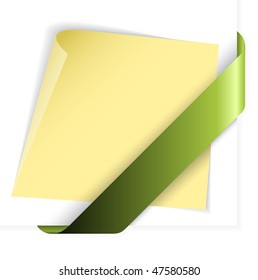 Cinta de esquina verde vacía con papel amarillo
