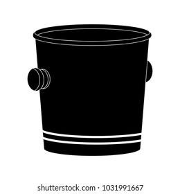 Empty ice bucket