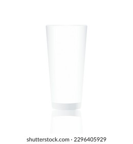 Leeres realistisches Trinkglas transparent. Vektorgrafik einzeln auf weißem Hintergrund. 