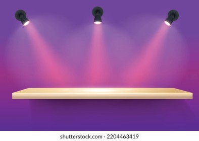 Estante vacío en pared púrpura iluminado por tres focos ilustraciones vectoriales realistas