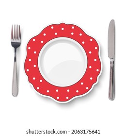 Plato blanco vectorial vacío con bordes figurados y patrón de puntos de polka negro sobre fondo rojo y cuchillo y tenedor aislado sobre fondo blanco. Cerrar vista desde arriba.