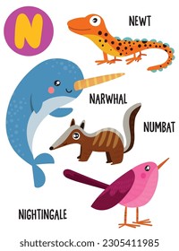 Englisches Alphabet mit süßen Tieren Vektorgrafiken Set. Funny Cartoon Tiere: Newt, Narwal, Taubat, Nachtigall. Alphabet-Design in einem bunten Stil.