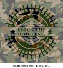 Enjoy the little things on camouflaged pattern
