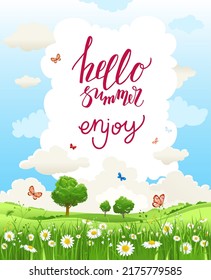 Disfrute del paisaje vectorial de verano con árboles y prados de flores. Cielo, nubes y hierba verde.