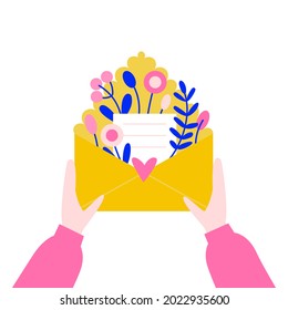 Sobre con un ramo de flores en el interior. Una carta en las manos. Ilustración plana vectorial simple