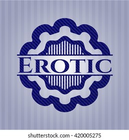 Emblema erótico con textura de denim