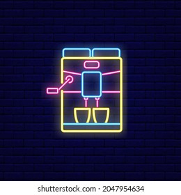 Espresso Kaffeemaschine Neon Leuchtsymbol. Barista professionelles Gerät. Äußerer Leuchteffekt-Banner. Club- oder Bar-Konzept auf Backsteinmauern. Bearbeitbarer Strich. Einzelne Vektorgrafik
