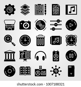 Essentials icon set vector. smartphone, button, headphones and laptop
