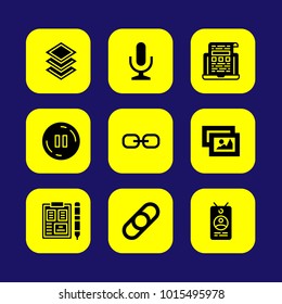 Essentials vector icon set. layers, clipboard, pause and laptop