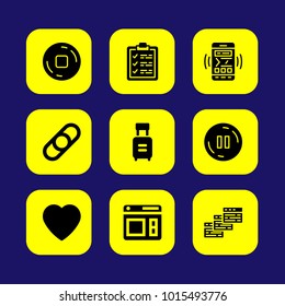 Essentials vector icon set. pause, browser, smartphone and browsers