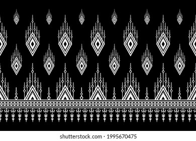 Ethnic abstract triangle pattern art. Seamless pattern in tribal, folk embroidery, and Mexican style. Aztec geometric art ornament print.Design for carpet, clothing, wrapping, fabric, cover, textile