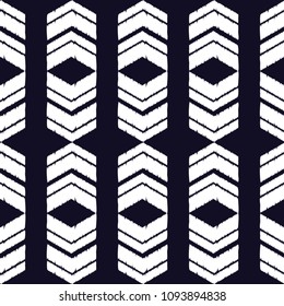 Ethnic boho seamless pattern. Hand hatching. Traditional ornament. Geometric background. Tribal pattern. Folk motif. Textile rapport.