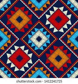 Patrón inquebrantable del boho étnico. Lace. Bordado en tela. Textura de mosaico. Tejiendo. La decoración tradicional. Patrón tribal. Motivo popular. Se puede utilizar para papel pintado, textil, envoltura, web.