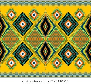 Patrón geométrico de las personas de origen étnico sin soldadura en amarillo, verde y naranja en el diseño de ilustraciones vectoriales para tela, alfombra, pañuelo, papel de envoltura, azulejos y más