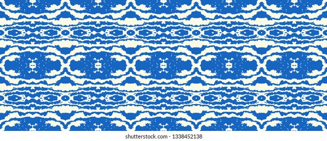 Ethnic seamless pattern. Geometric folklore design. Oriental motif. Ink printed ornament. Vector traditional pattern. 