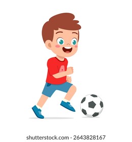 Excitante garotinho correndo para chutar uma bola de futebol com expressão feliz no fundo branco