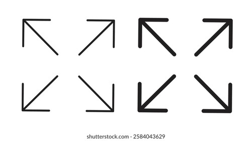 Expand arrows icon set in thin line. vector illustrations for web
