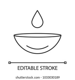 Eye contact lens with drop linear icon. Thin line illustration. Contact lenses rewetting. Contour symbol. Vector isolated outline drawing. Editable stroke