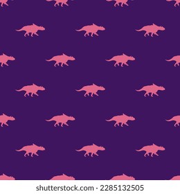 Baldosas cuadradas atractivas con una alegre obra de arte animal. Patrón sin foco con silueta lateral de chasmosaurio sobre fondo violeta-rojo pálido. Diseño de un cojín con una huella animal.