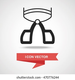 Eyelash curler icon