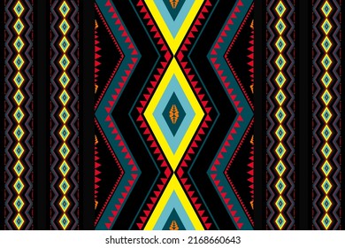 Diseño de patrones de tela, formas geométricas Dark Green, amarillo, rojo, naranja, fondo negro, llamativo, adecuado para destruir diversos tejidos.