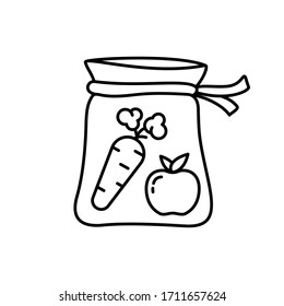 Bolsa de compras de tela para verduras y frutas. Icono lineal de zanahoria, manzana en malla reutilizable. Ilustración negra para basura cero. No hay concepto de plástico. Contorno emblema vectorial aislado sobre fondo blanco