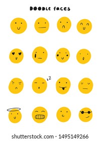 Caras con emociones puestas. Amarillo lindo dibujado a mano doodle emoticonos colección 