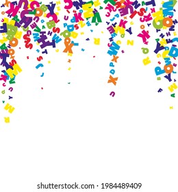 Cartas en inglés que caen. Palabras voladoras brillantes del alfabeto latino. Concepto de estudio de lenguas extranjeras. Elegante cartel de regreso a la escuela con fondo blanco.