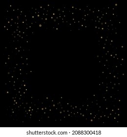 La nieve en caída tiñe un patrón dorado. Ilustración con nieve de oro volando, helada, nevada. Impresión de invierno para celebración de navidad en el fondo negro de la noche. Ilustración del vector de vacaciones para Año Nuevo.