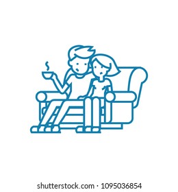 Family leisure linear icon concept. Family leisure line vector sign, symbol, illustration.